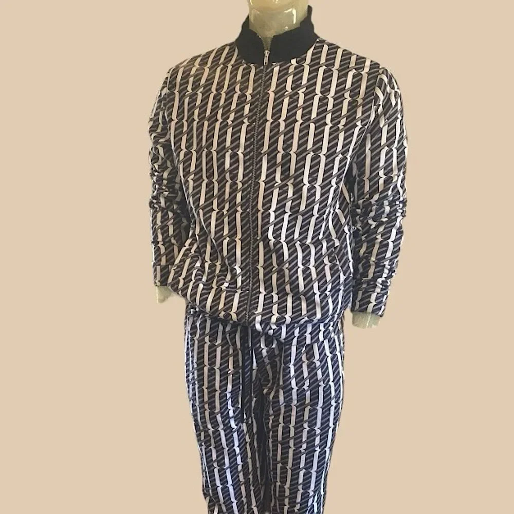 Designer 2-piece Athleisure Tracksuit - Picture 6 of 8